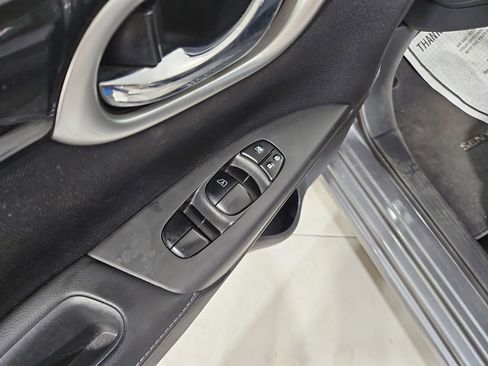 Used 2018 Nissan Sentra SV image 12