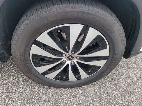 Used 2025 Mercedes-Benz GLE 350 4MATIC image 16