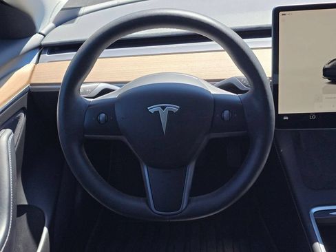Used 2023 Tesla Model 3 Standard Range RWD image 19