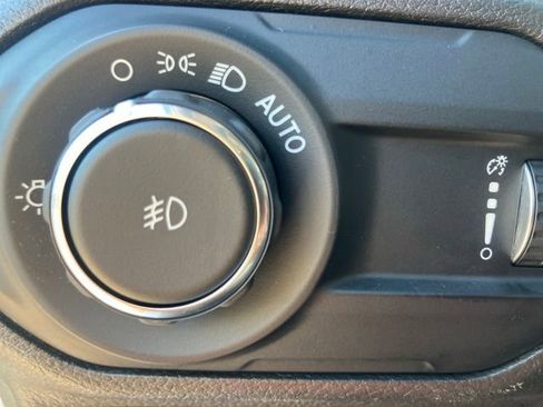 Used 2023 Jeep Wrangler Unlimited AWD/4WD image 18