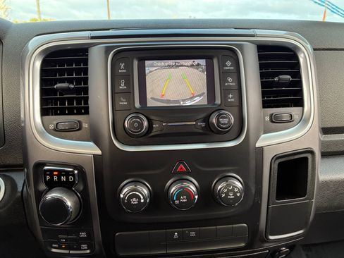 Used 2021 RAM 1500 Classic SLT image 20