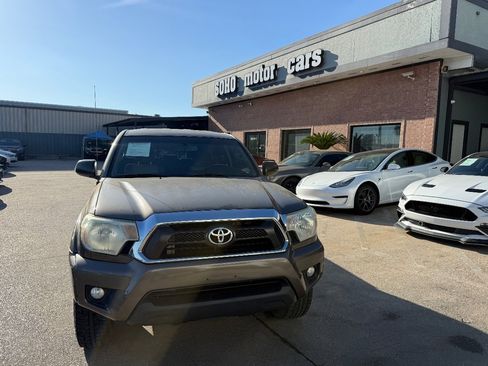 Used 2013 Toyota Tacoma PreRunner w/ SR5 Pkg image 10