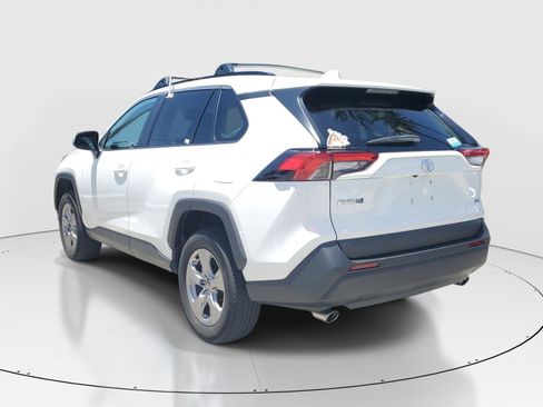 Used 2024 Toyota RAV4 XLE w/ Convenience Package FWD image 4
