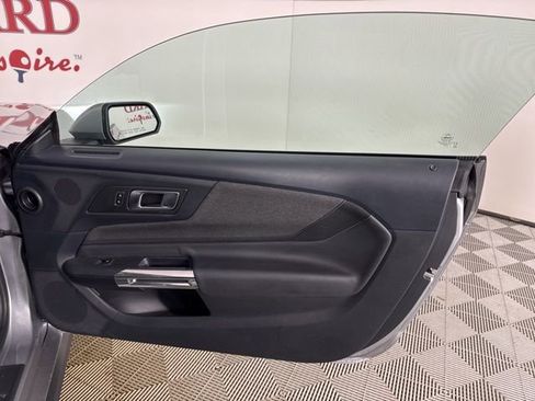 Used 2024 Ford Mustang Convertible image 18