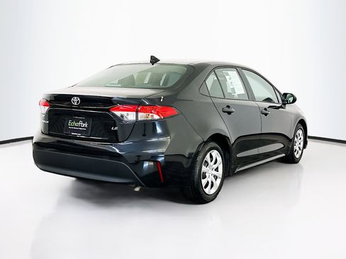 Used 2025 Toyota Corolla LE image 9