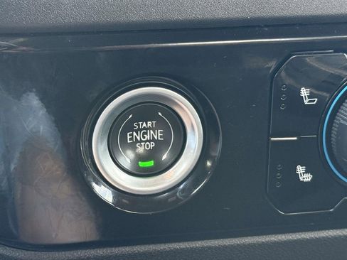 Used 2023 Chevrolet Silverado 1500 LT AWD/4WD image 15