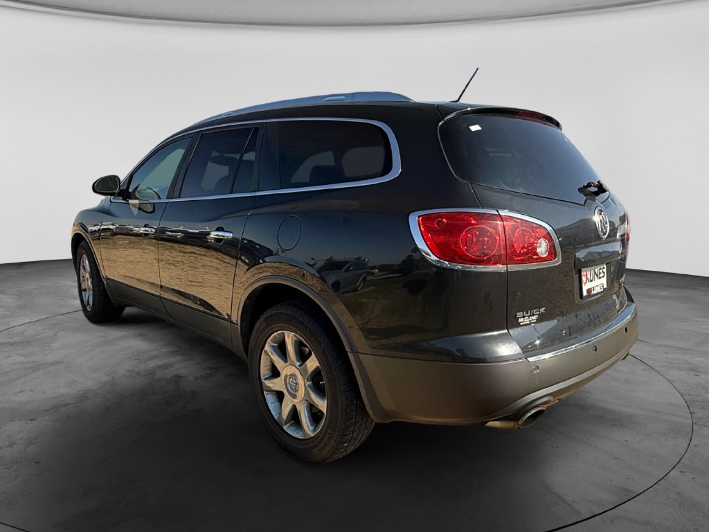 Used 2008 Buick Enclave CXL w/ Entertainment Package #2 FWD image 6
