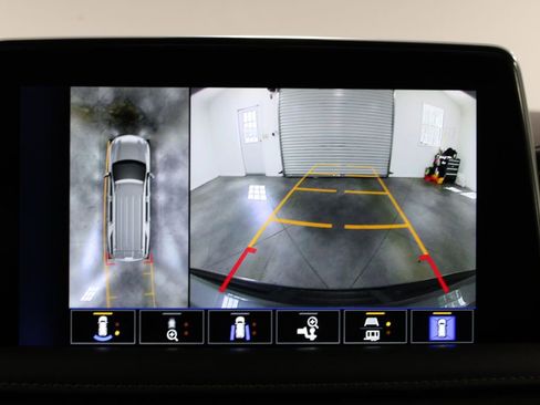 Used 2022 Chevrolet Tahoe LT w/ Luxury Package RWD image 47