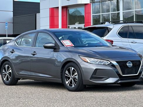 Used 2021 Nissan Sentra SV image 2