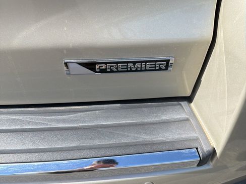 Used 2017 Chevrolet Tahoe Premier AWD/4WD image 13