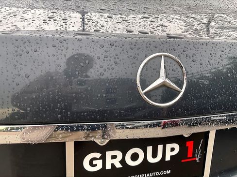 Used 2011 Mercedes-Benz E 350 Sedan image 9
