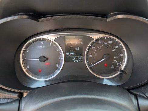 Used 2021 Nissan Versa S FWD image 15