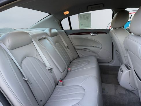 Used 2009 Buick Lucerne CXL image 17