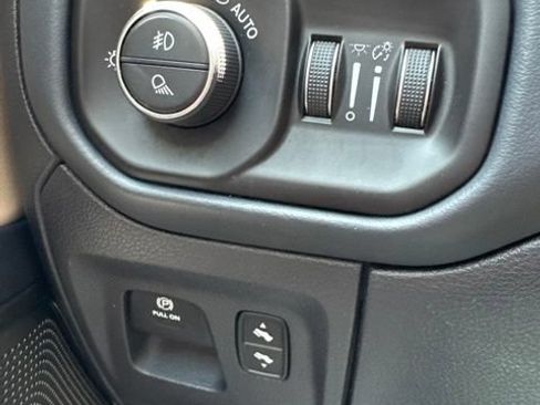 Used 2020 RAM 1500 Limited RWD image 18