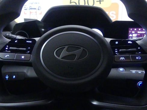 Used 2024 Hyundai Elantra SEL FWD image 18
