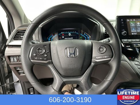 Used 2020 Honda Odyssey EX image 24