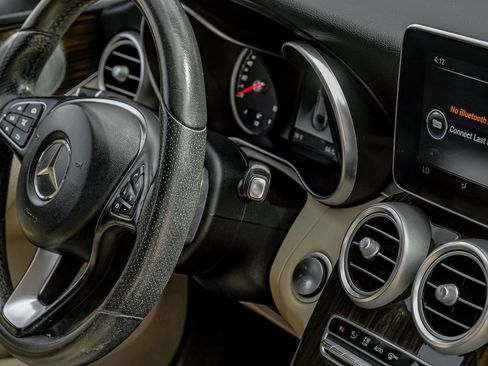 Used 2018 Mercedes-Benz C 300 Sedan w/ Multimedia Package image 18