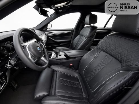 Used 2018 BMW M550i xDrive AWD/4WD image 6