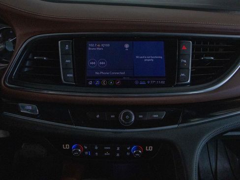 Used 2021 Buick Enclave Avenir w/ Avenir Technology Package AWD/4WD image 4
