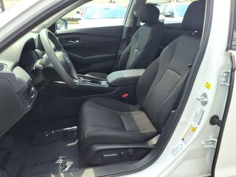 Used 2023 Honda Accord EX image 13