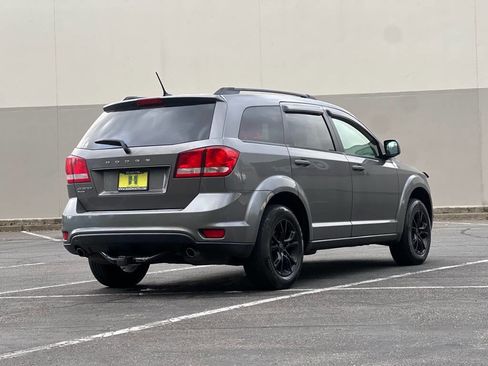 Used 2012 Dodge Journey SXT w/ Flexible Seating Group image 5