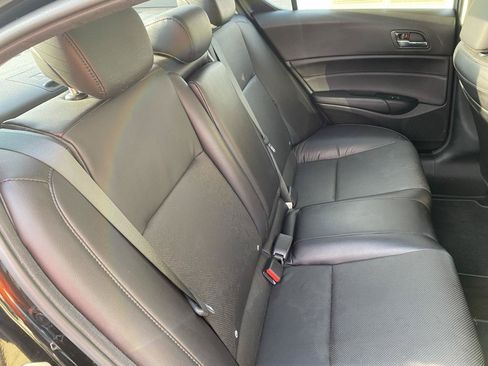 Used 2014 Acura ILX w/ Technology Package FWD image 8