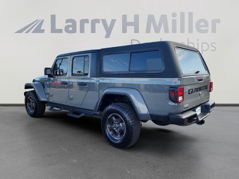 Used 2021 Jeep Gladiator Sport AWD/4WD image 3