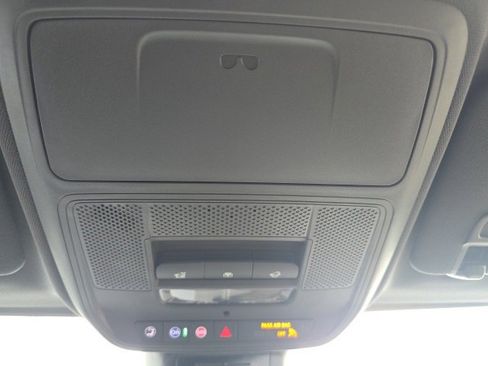 New 2026 Chevrolet Equinox ACTIV w/ Convenience Package III image 28