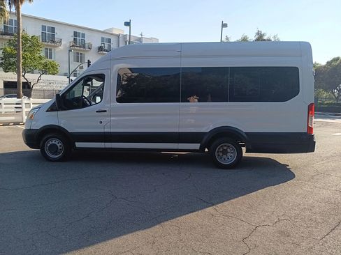 Used 2016 Ford Transit 350 XLT RWD image 5