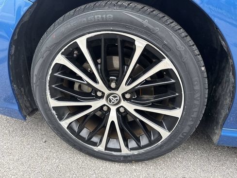 Used 2019 Toyota Camry SE w/ Audio Package FWD image 8