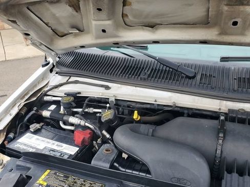 Used 2014 Ford E-150 and Econoline 150 Extended w/ Interior Upgrade Package RWD image 11