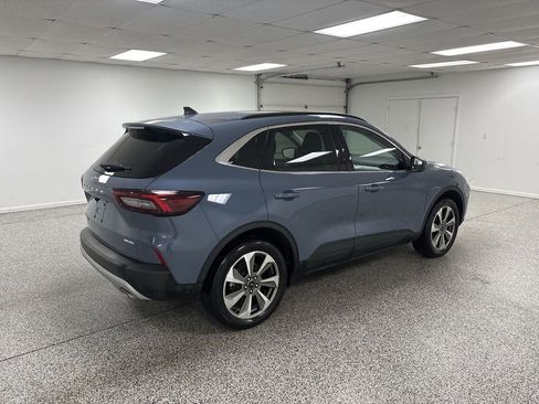 Used 2025 Ford Escape Platinum image 8