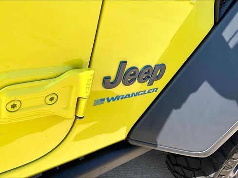 Used 2023 Jeep Wrangler Unlimited w/ Cold Weather Group AWD/4WD image 11