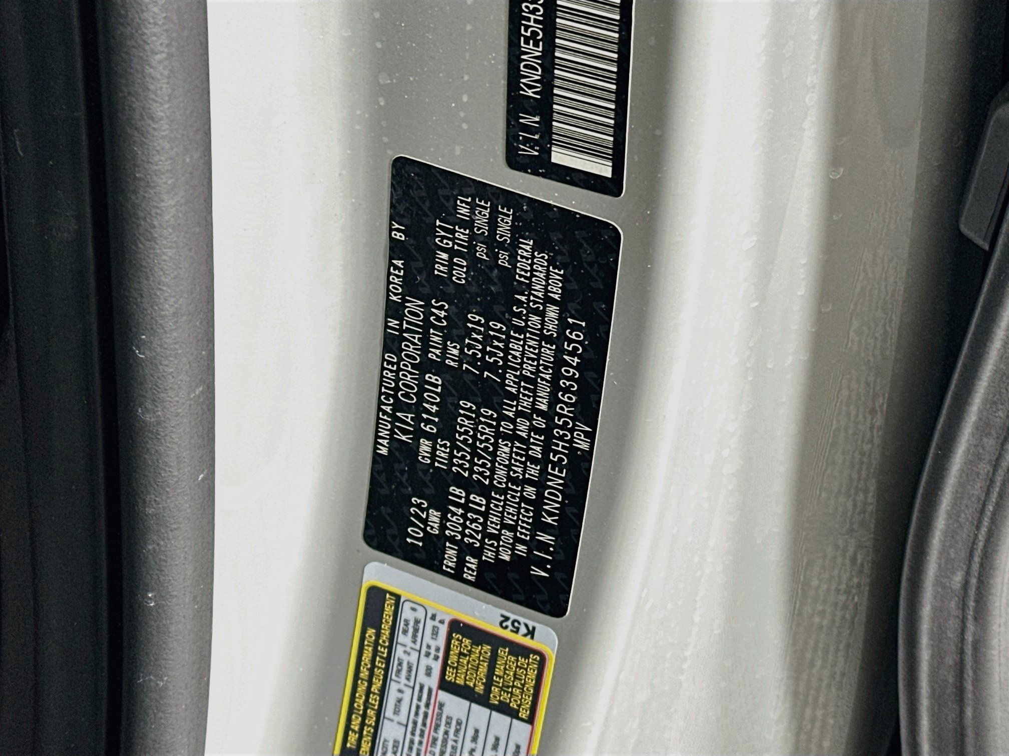 Used 2024 Kia Carnival SX FWD image 12