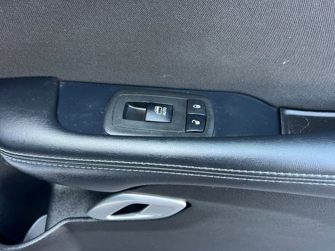 Used 2022 Dodge Challenger R/T image 21