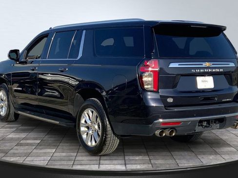 Used 2023 Chevrolet Suburban Premier AWD/4WD image 7