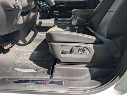 New 2026 Chevrolet Silverado 1500 ZR2 image 11