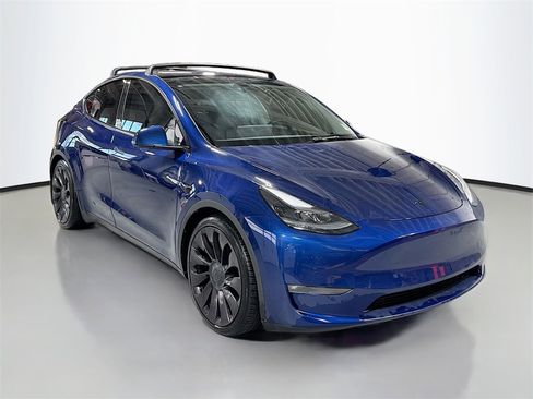 Used 2021 Tesla Model Y Performance image 3