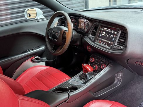 Used 2022 Dodge Challenger R/T Scat Pack RWD image 28