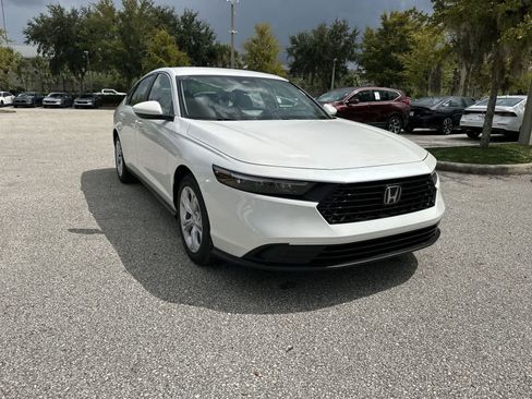 Used 2025 Honda Accord LX image 8