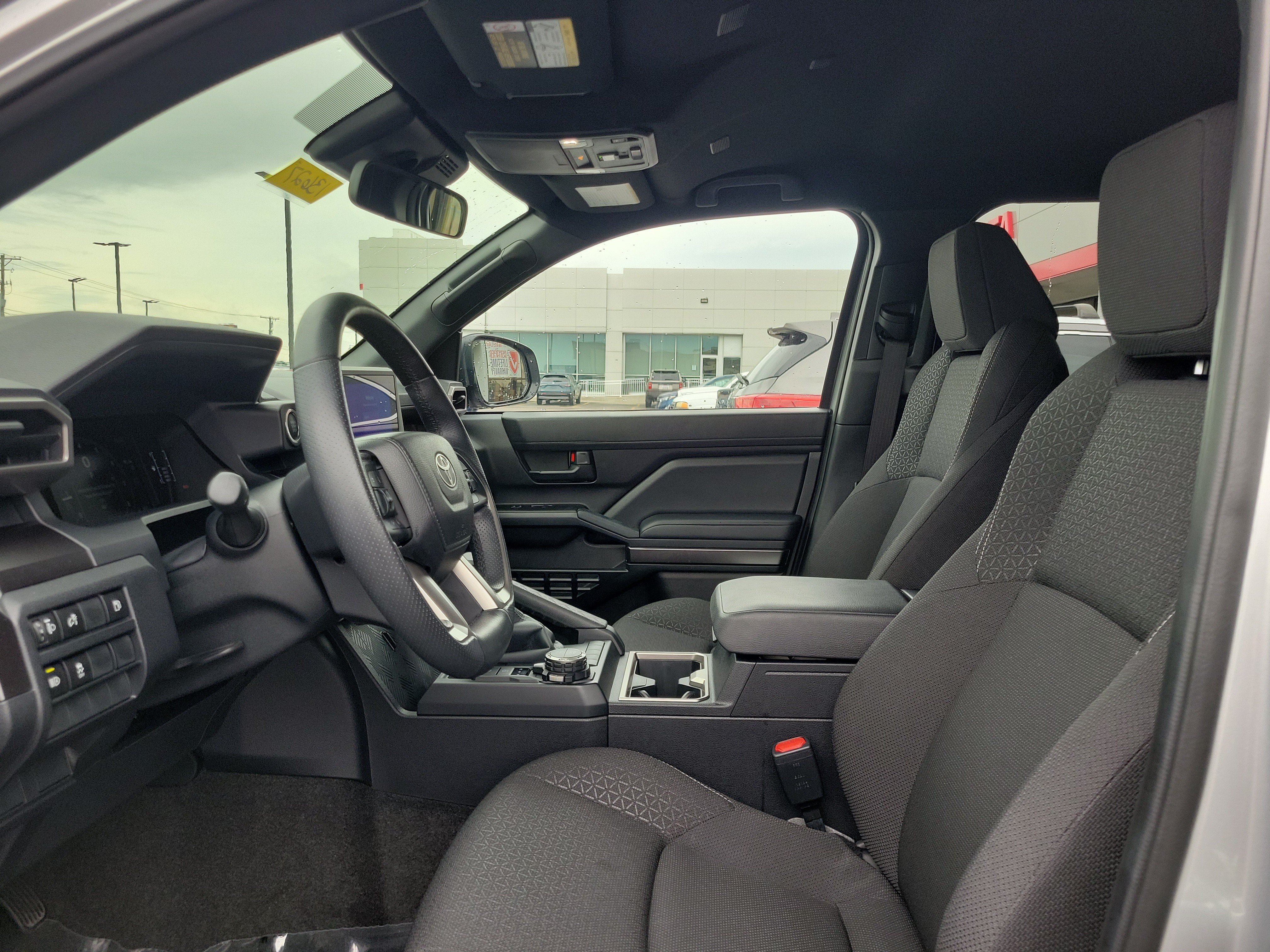 Used 2025 Toyota 4Runner SR5 AWD/4WD image 15