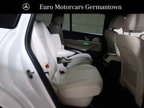 Used 2025 Mercedes-Benz GLS 450 4MATIC w/ AMG Line Exterior image 58