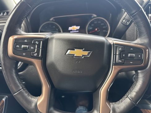 Used 2019 Chevrolet Silverado 1500 High Country w/ Technology Package image 10