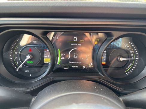 Certified 2024 Jeep Wrangler High Altitude image 15