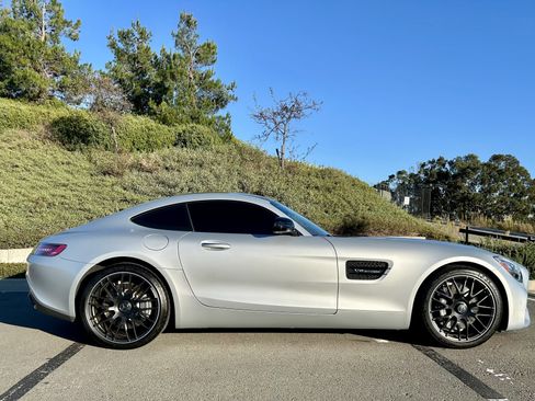 Used 2018 Mercedes-Benz AMG GT Coupe image 5