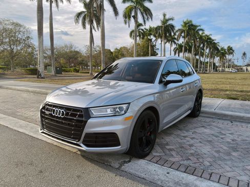 Used 2018 Audi Q5 2.0T Premium w/ Convenience Package AWD/4WD image 3
