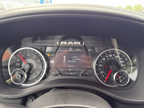 New 2026 RAM 1500 Laramie w/ Sport Appearance Package AWD/4WD image 17