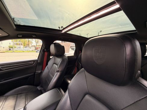 Used 2019 Porsche Cayenne S AWD/4WD image 21