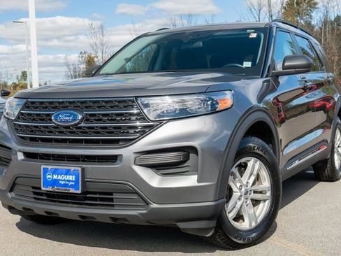 Used 2022 Ford Explorer XLT image 1