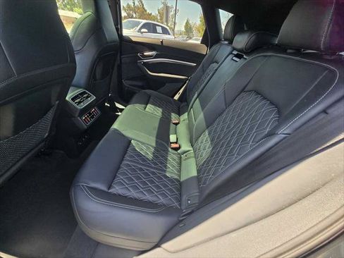 Used 2023 Audi e-tron S Prestige w/ Prestige Package AWD/4WD image 18